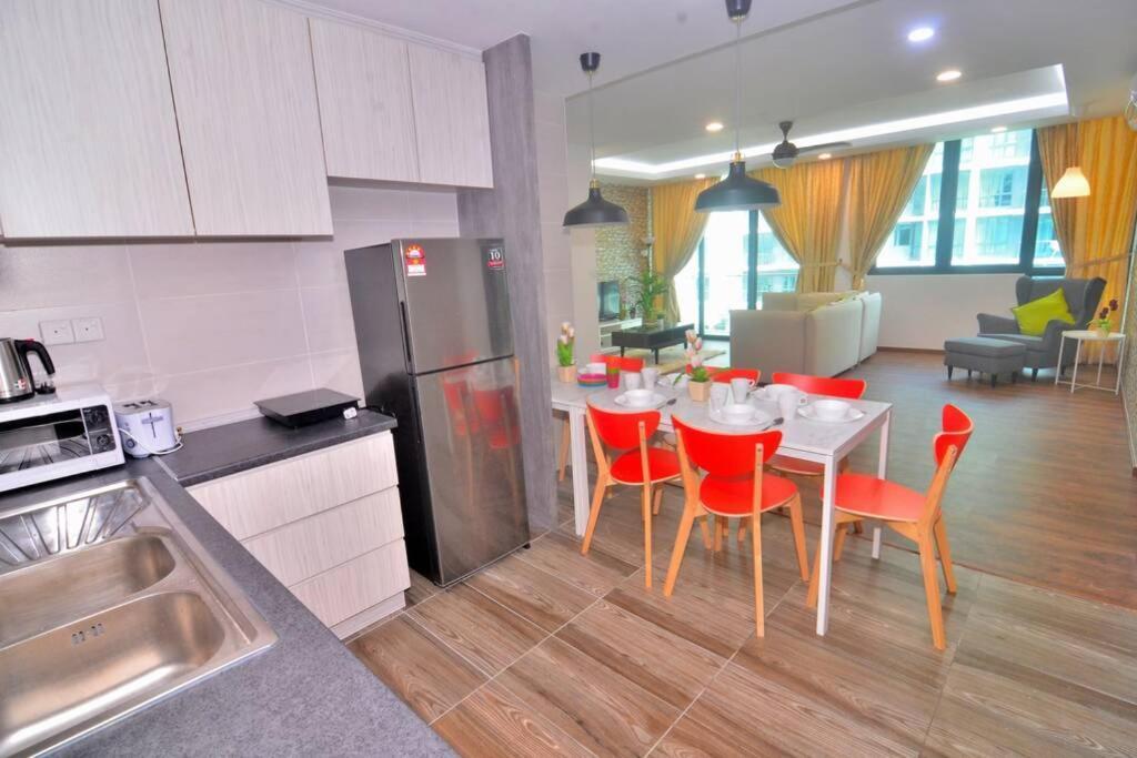 Vivacity Jazz Suite New Luxury Vivacity Cozy Home Lv8 Kuching Exterior foto